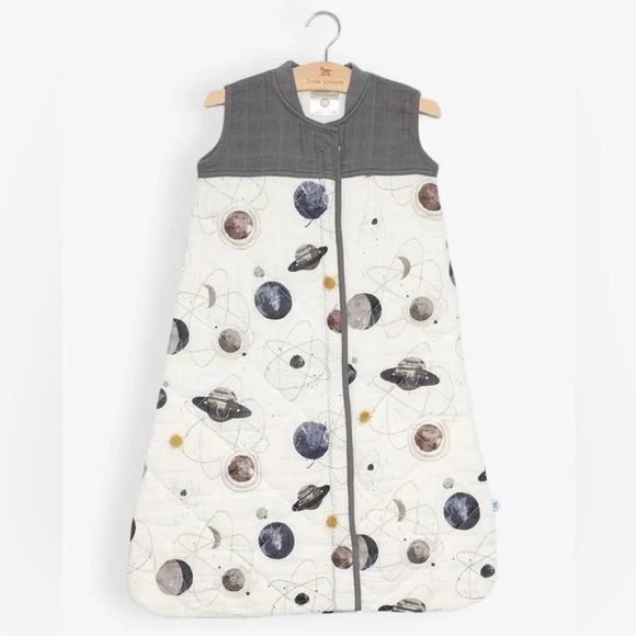 Little Unicorn Cotton Muslin Quilted Sleep Bag in Planetary Medium 6-12 Months - Picture 1 of 11